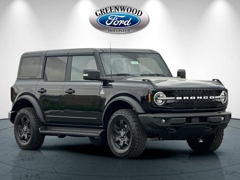 New 2025 Ford Bronco Outer Banks image 2