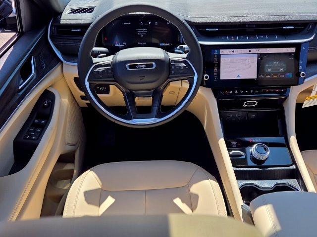 New 2027 Jeep Grand Cherokee Limited AWD/4WD image 7