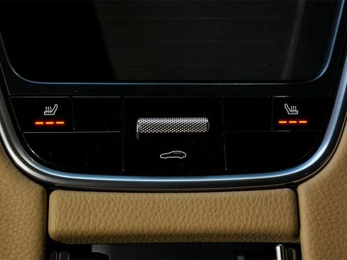 Used 2020 Porsche Panamera 4 image 54