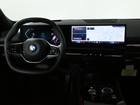 Used 2026 BMW 530i xDrive w/ Premium Package image 18