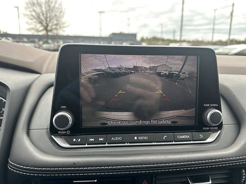 Certified 2023 Nissan Rogue SV w/ SV Premium Package image 27