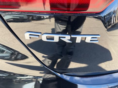 Certified 2024 Kia Forte GT-Line image 31