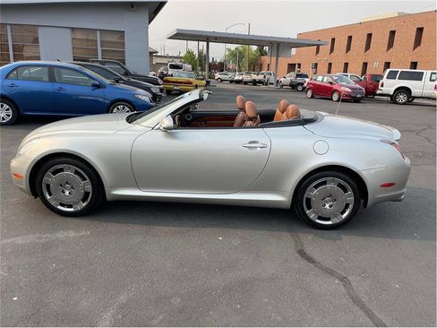 Used 2002 Lexus SC 430 Convertible image 9