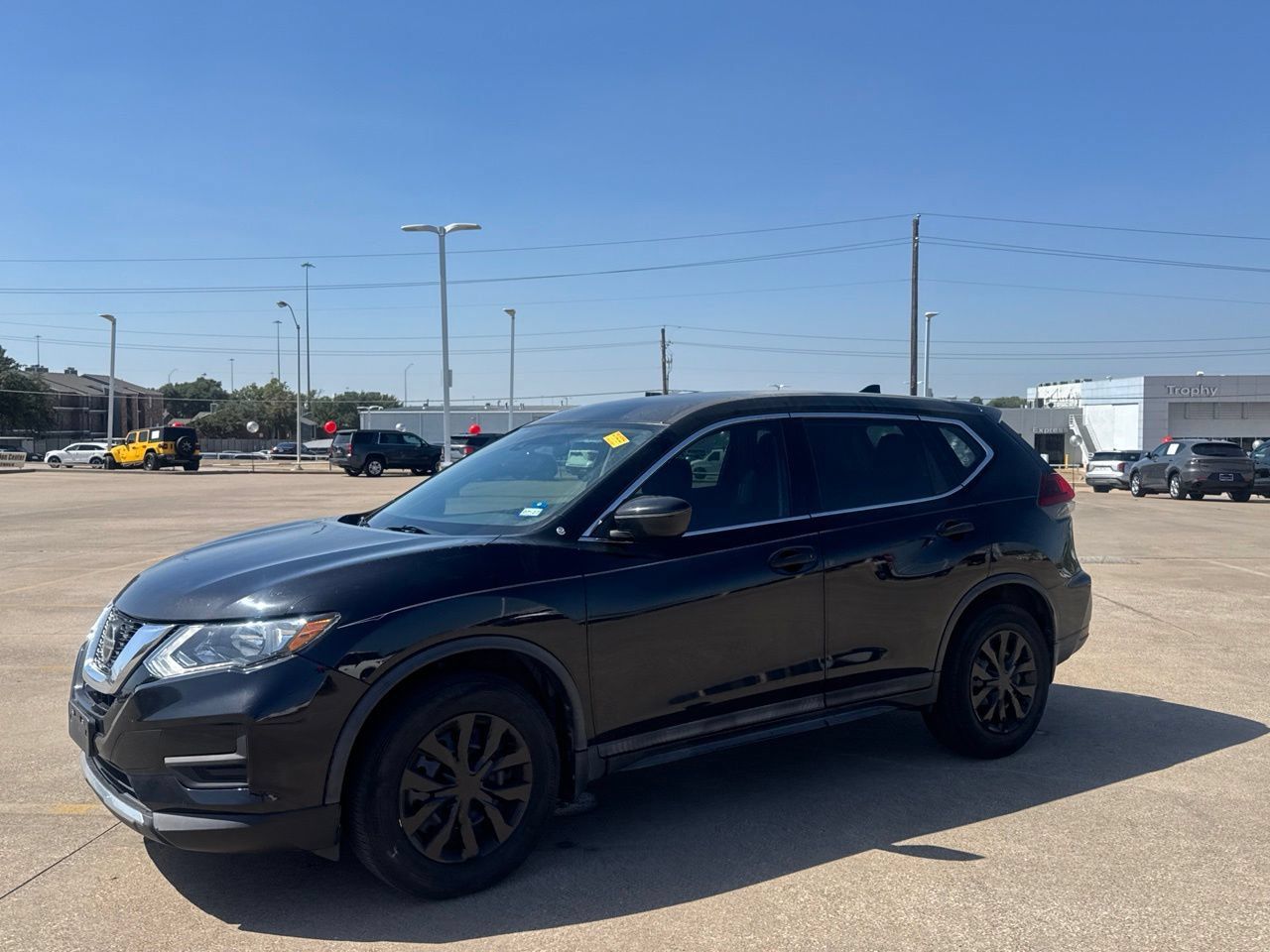 Used 2019 Nissan Rogue S FWD image 11