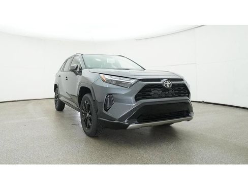 Used 2025 Toyota RAV4 SE w/ Weather Package AWD/4WD image 36
