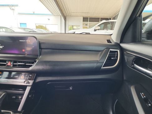 Used 2025 Kia Seltos EX FWD image 34