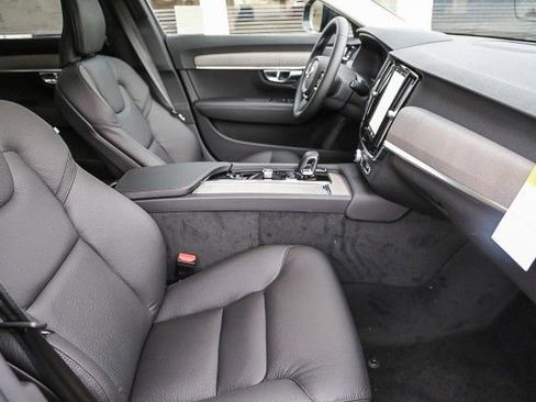 New 2025 Volvo V90 B6 Cross Country Plus w/ Protection Package Premier image 17