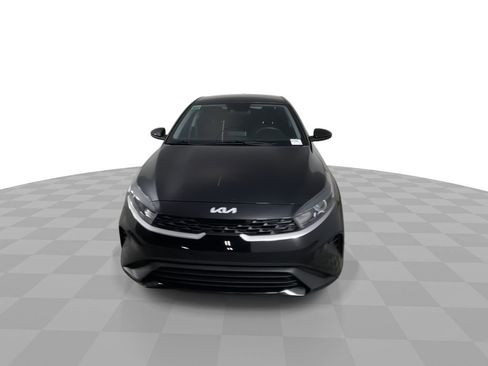 Used 2022 Kia Forte Sedan image 3