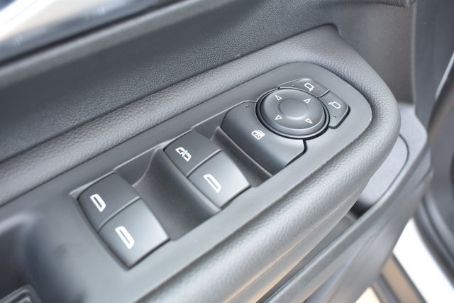 Used 2023 GMC Terrain SLE w/ Driver Convenience Package FWD image 12