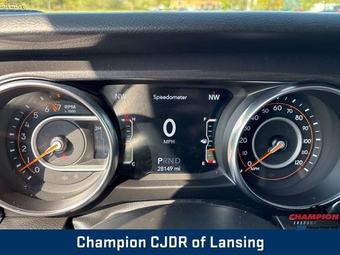 Used 2022 Jeep Gladiator Sport image 22