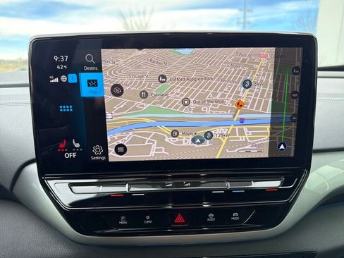 Certified 2023 Volkswagen ID.4 Pro S Plus image 23