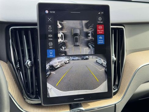 Certified 2026 Volvo XC60 B5 Plus w/ Protection Package Premier image 26