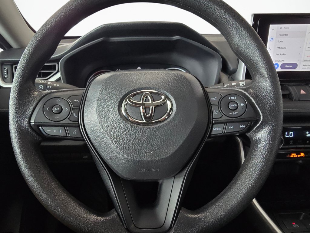 Used 2025 Toyota RAV4 XLE w/ Convenience Package AWD/4WD image 21