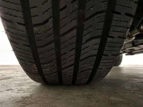 Used 2025 Toyota Tacoma SR5 image 92