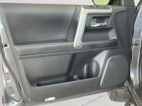 Used 2023 Toyota 4Runner SR5 Premium w/ Moonroof Package AWD/4WD image 19