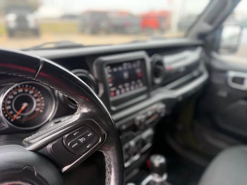 Used 2021 Jeep Wrangler Unlimited Sport AWD/4WD image 11
