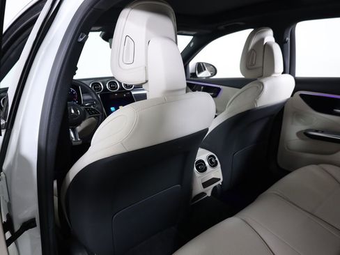 Certified 2026 Mercedes-Benz C 300 4MATIC Sedan image 34