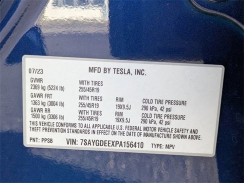 Used 2023 Tesla Model Y Long Range image 34