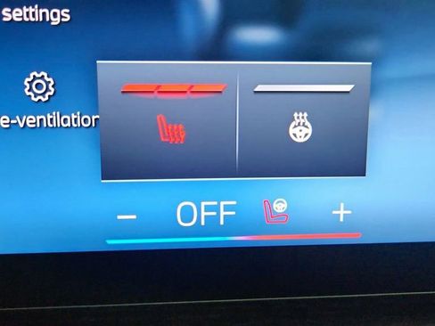 Used 2025 BMW 230i xDrive Coupe w/ M Sport Package image 26