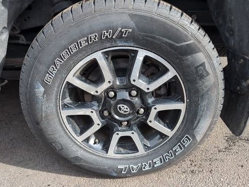 Used 2020 Toyota Tundra SR5 w/ TRD Off-Road Package image 11