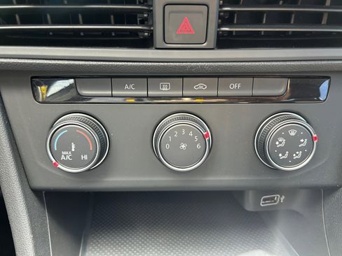 Used 2019 Volkswagen Jetta S w/ Driver Assistance Package FWD image 16