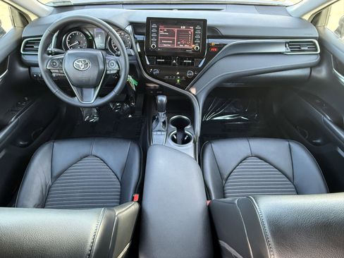 Used 2024 Toyota Camry SE image 27