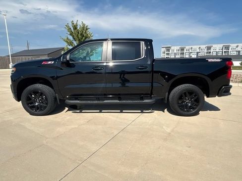 Used 2022 Chevrolet Silverado 1500 LT Trail Boss w/ Safety Package AWD/4WD image 45