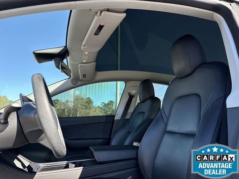 Used 2022 Tesla Model Y Performance image 23