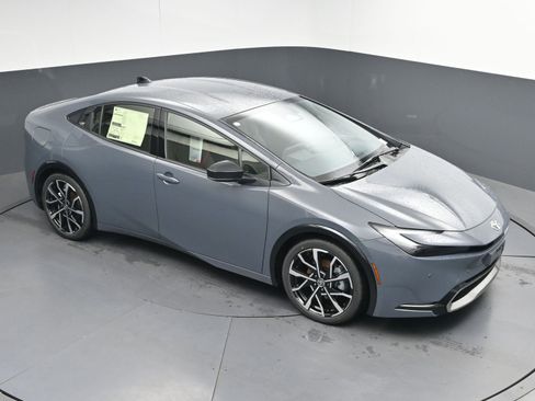 New 2026 Toyota Prius Plug-In Hybrid image 32
