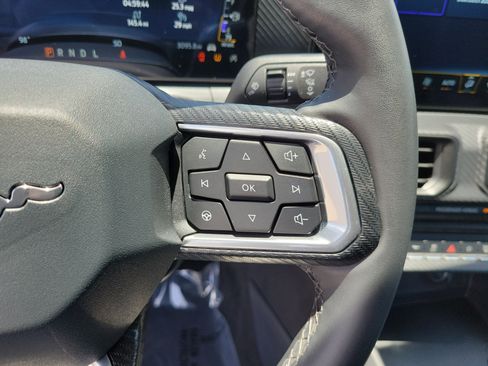 Used 2025 Ford Mustang Coupe RWD image 25