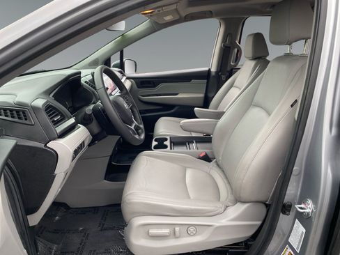 Used 2024 Honda Odyssey EX-L image 9