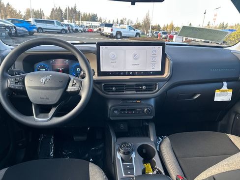 Used 2025 Ford Bronco Sport Big Bend image 6