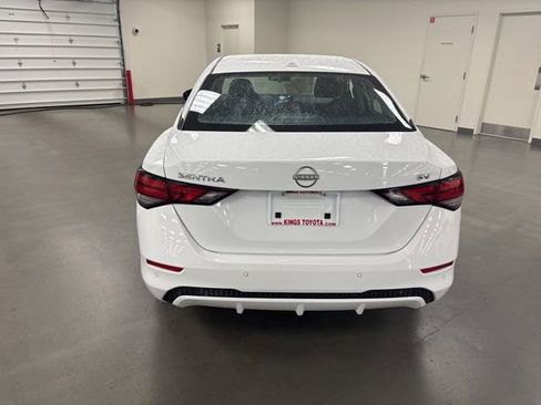 Used 2024 Nissan Sentra SV FWD image 6