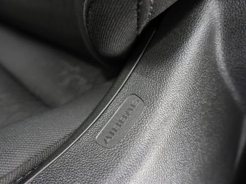 Used 2024 Chevrolet Silverado 3500 LT w/ Convenience Package image 42