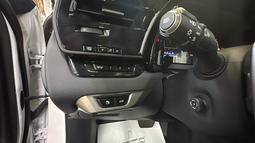 Used 2023 Lexus RX 350 Premium w/ Accessory Package (Z1) AWD/4WD image 15