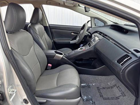 Used 2012 Toyota Prius Three image 14