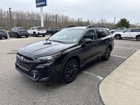 Certified 2025 Subaru Outback Onyx Edition AWD/4WD image 7