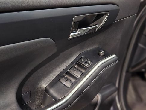 Used 2024 Toyota Highlander XLE image 21