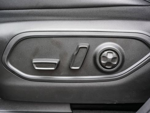 New 2026 Jeep Grand Cherokee L 4WD image 21