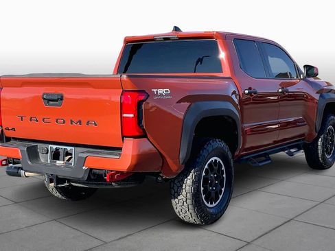 Used 2025 Toyota Tacoma TRD Off-Road image 12