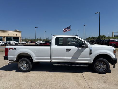 Used 2022 Ford F250 XL w/ Power Equipment Group image 17