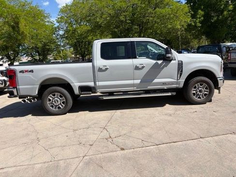 Used 2025 Ford F250 Lariat AWD/4WD image 7