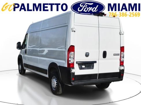 Used 2025 RAM ProMaster 2500 w/ Convenience Group FWD image 4