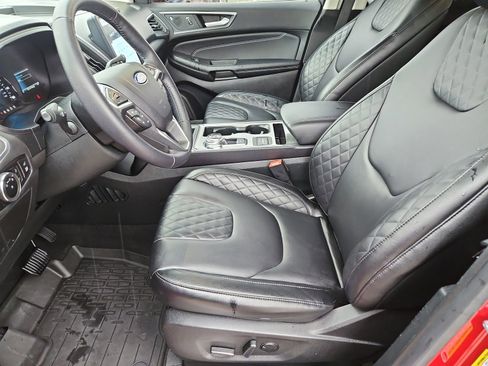 Used 2023 Ford Edge Titanium image 13
