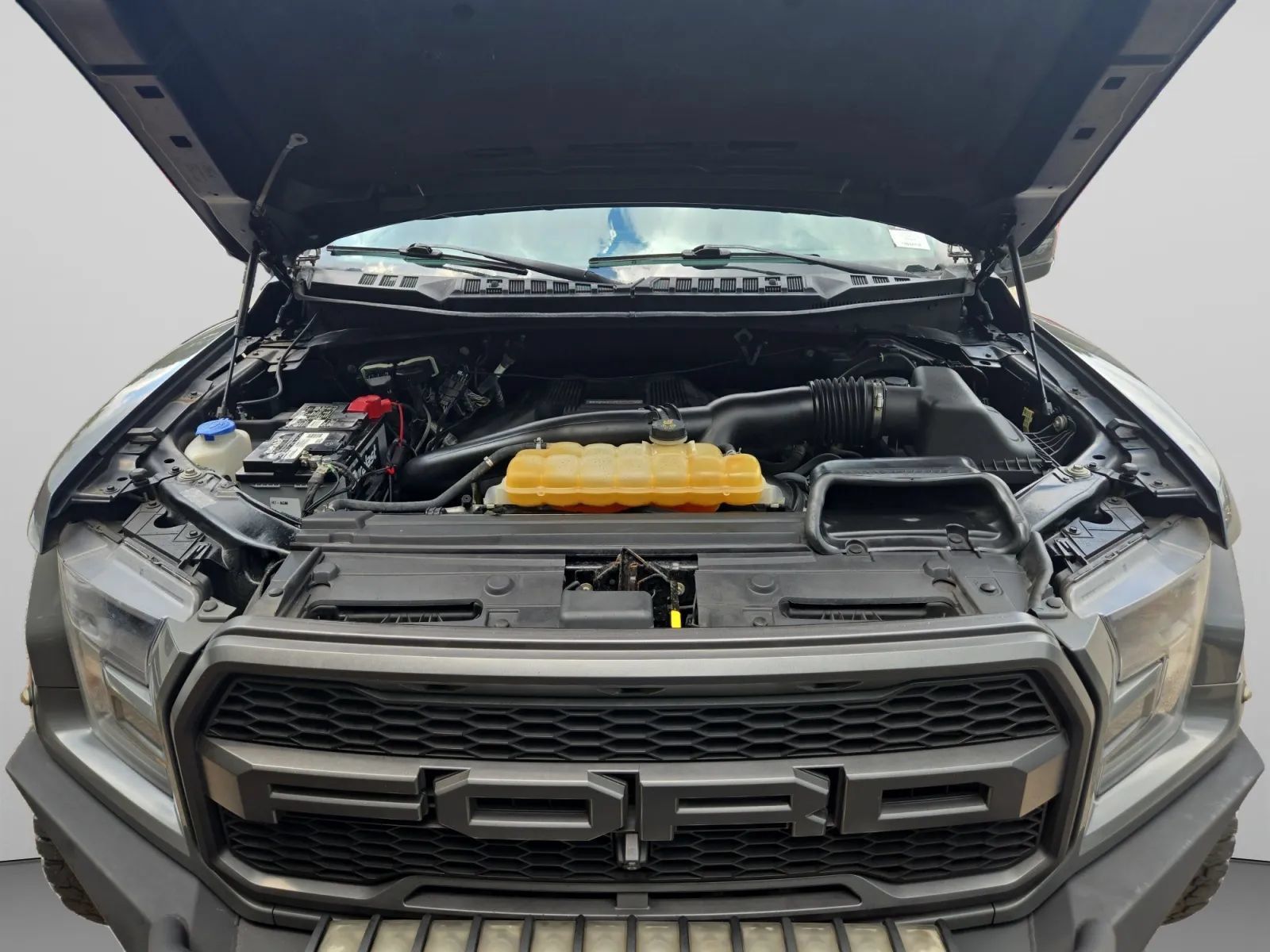 Used 2018 Ford F150 Raptor w/ Equipment Group 802A Luxury AWD/4WD image 36