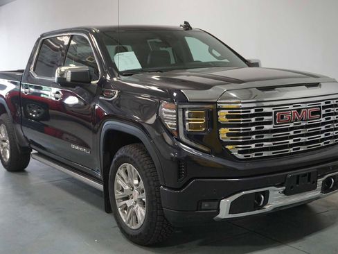 Used 2023 GMC Sierra 1500 Denali image 5