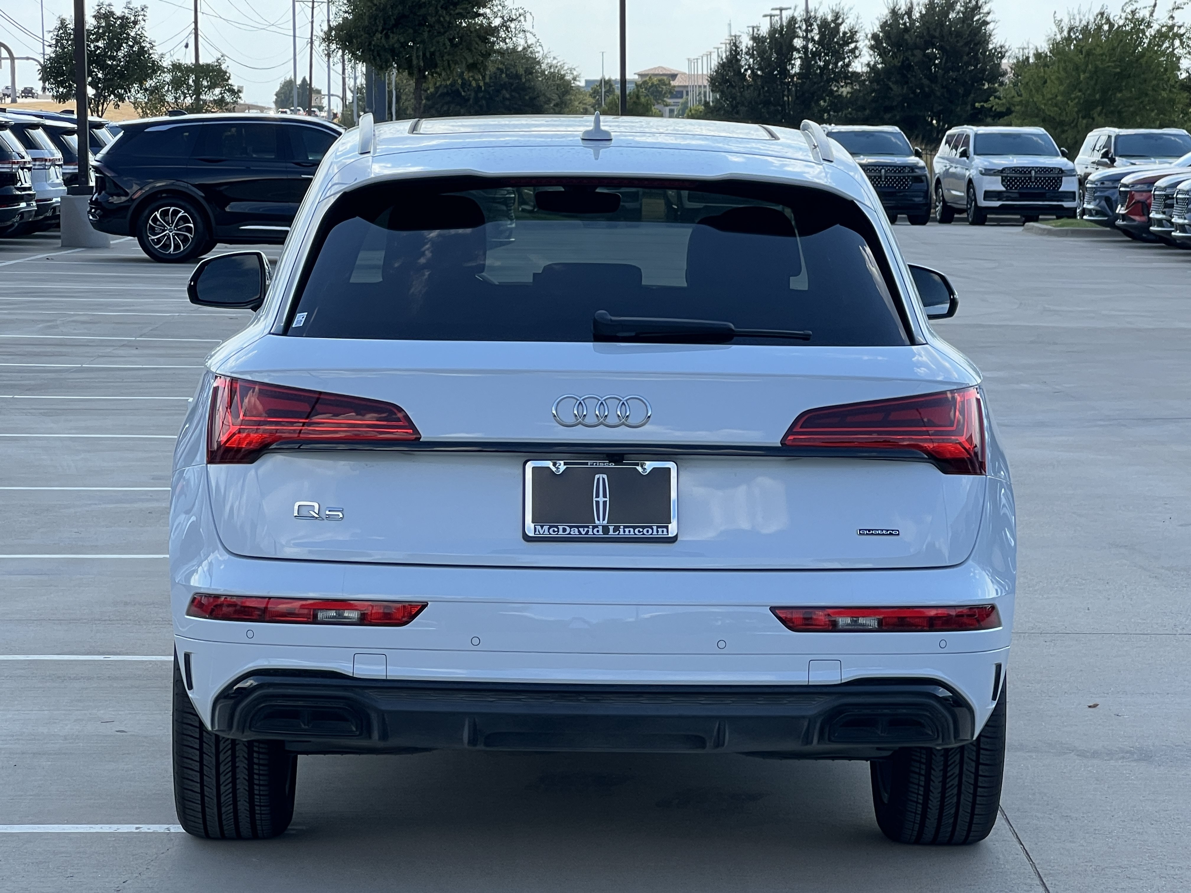 Used 2022 Audi Q5 2.0T Premium Plus w/ Premium Plus Package AWD/4WD image 8
