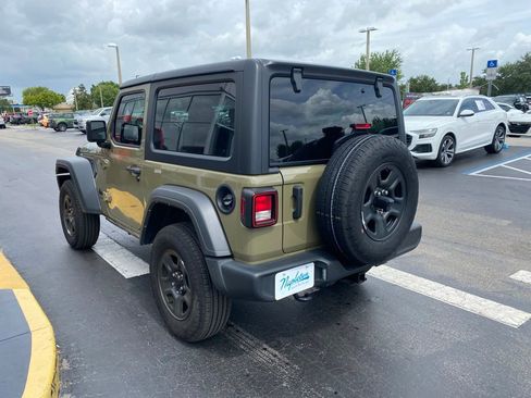 Used 2025 Jeep Wrangler Sport AWD/4WD image 6