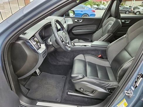 Used 2022 Volvo XC60 T8 R-Design w/ Advanced Package AWD/4WD image 16