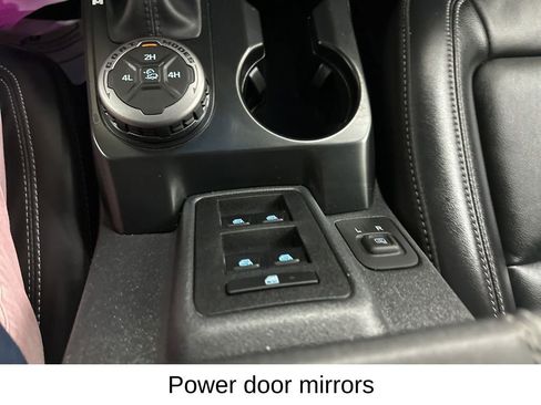 Used 2025 Ford Bronco Outer Banks AWD/4WD image 44